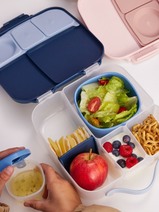Duży lunchbox z przegródkami i wkładem chłodzącym