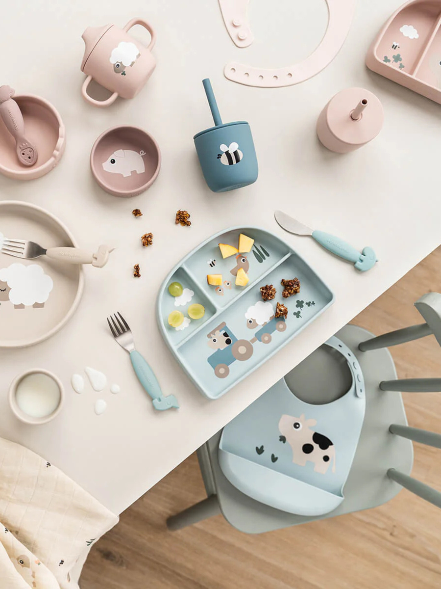 Talerzyk trójdzielny z przyssawką