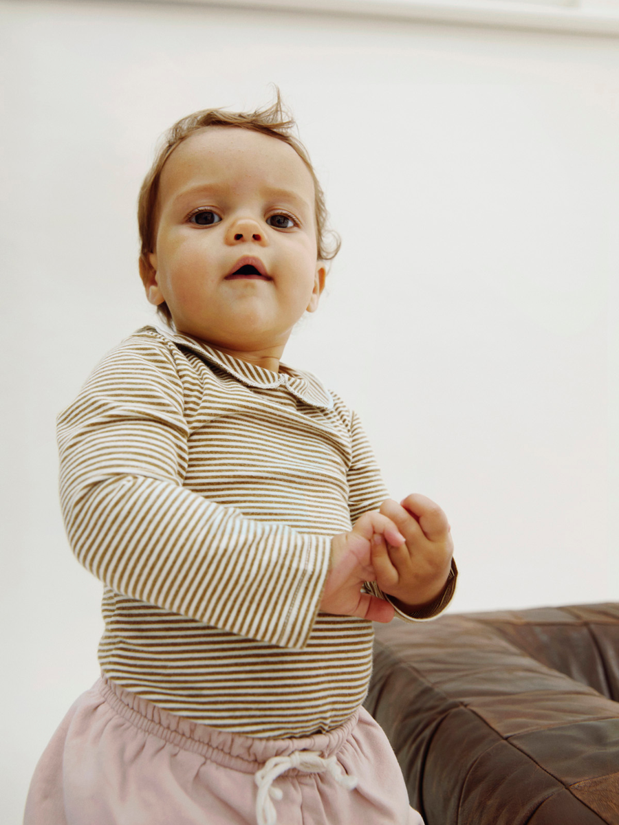 Bawełniane body z kołnierzykiem