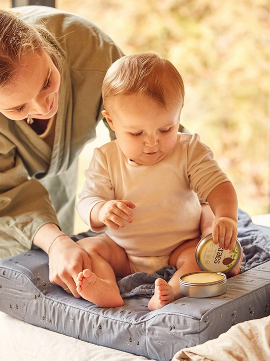 Regenerujący balsam do ciała od pierwszego dnia życia