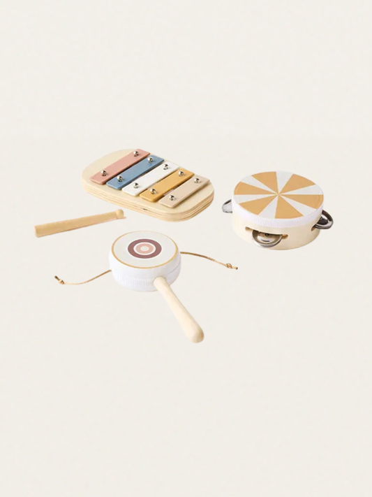 Zestaw drewnianych instrumentów muzycznych