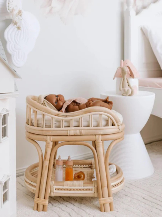 Magiczne butelki dla lali z mleczkiem i soczkiem