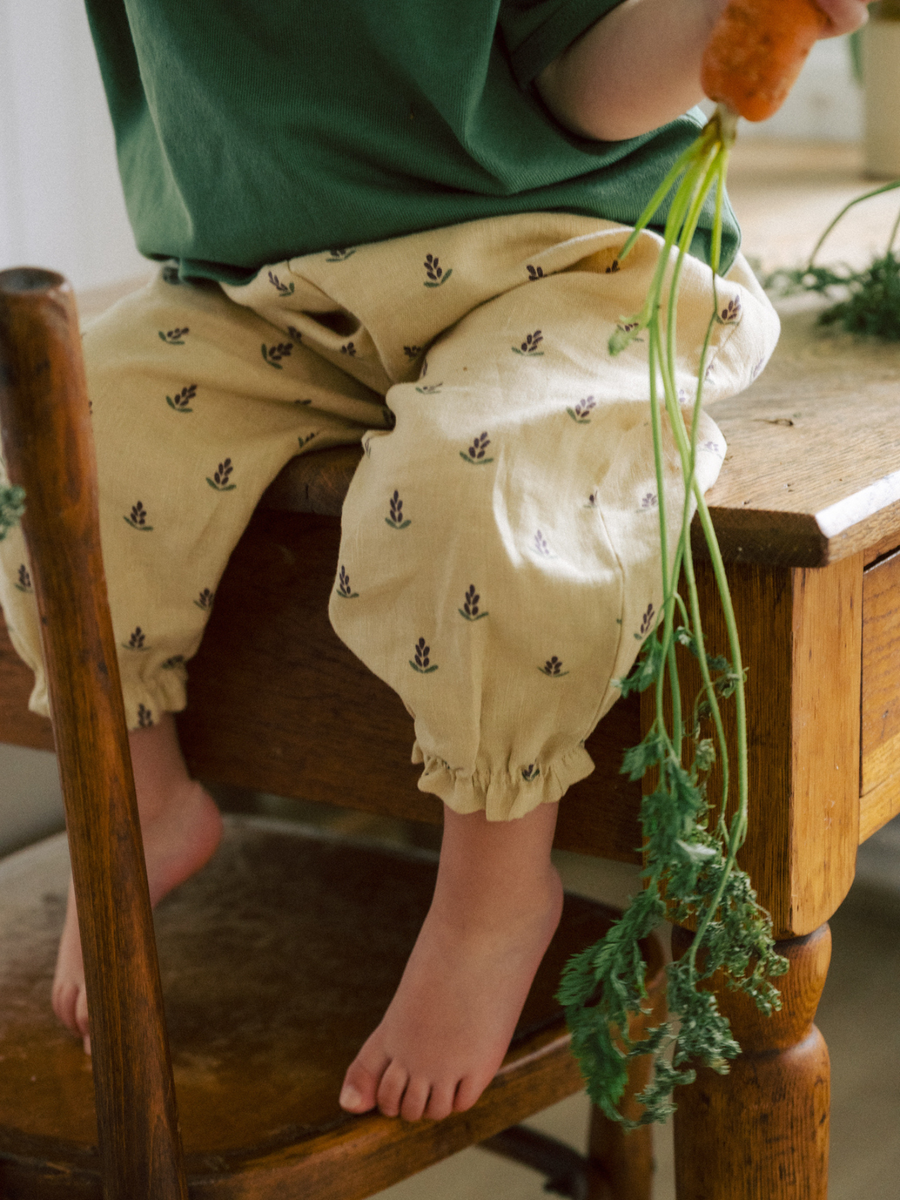 Lniane spodnie Lavender Bloom Gardener Pants