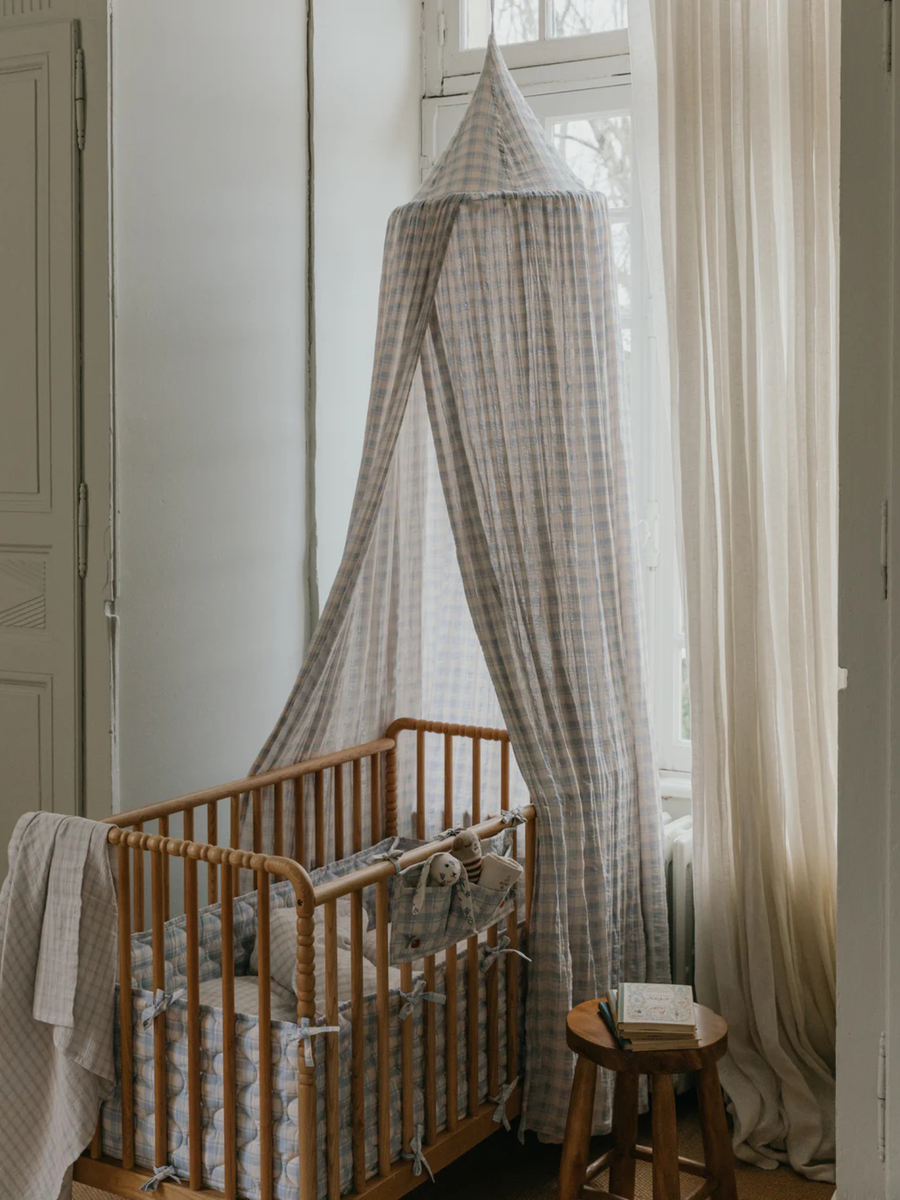 Muślinowy baldachim