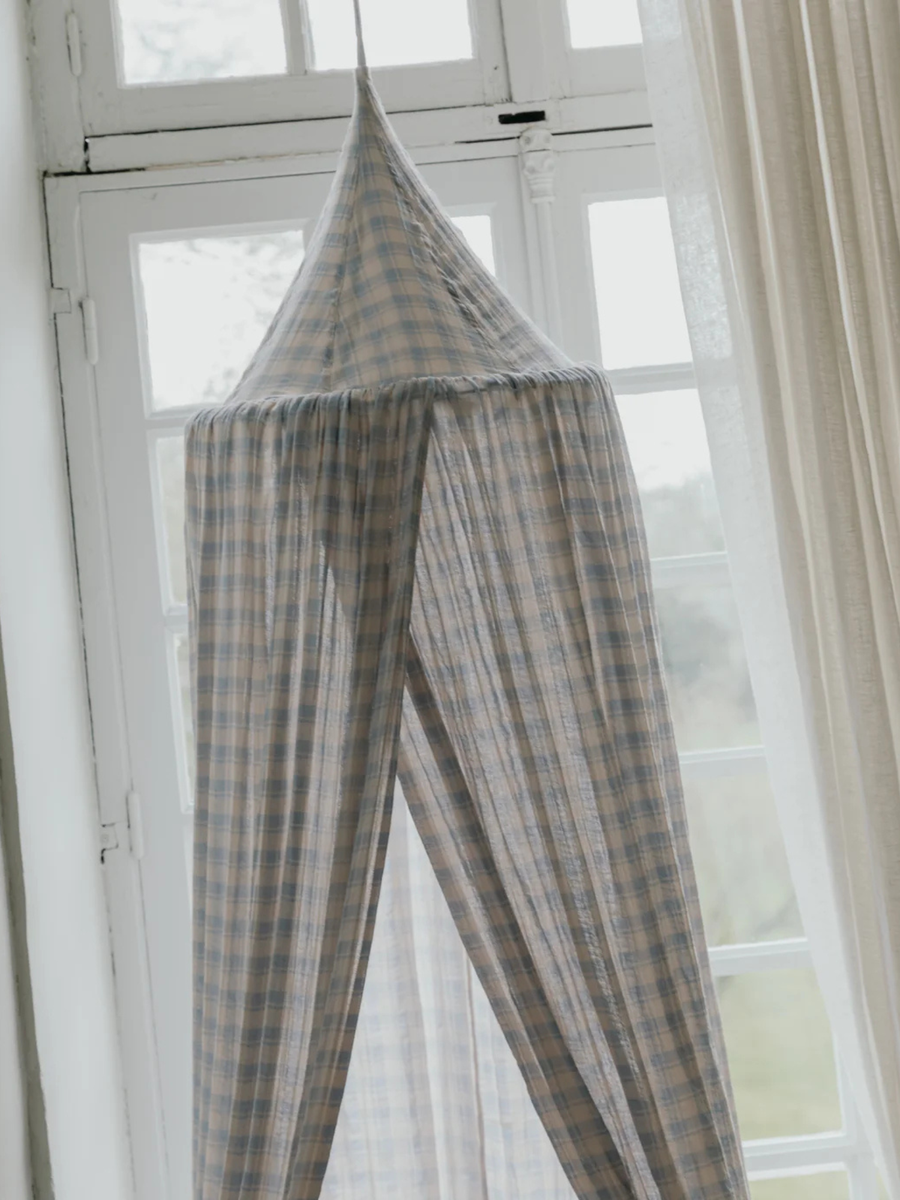 Muślinowy baldachim