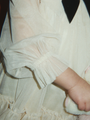 Tiulowa sukienka z kokardą Bow Dress Parchment