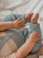 Ciepłe bawełniane legginsy na szelkach Hippy